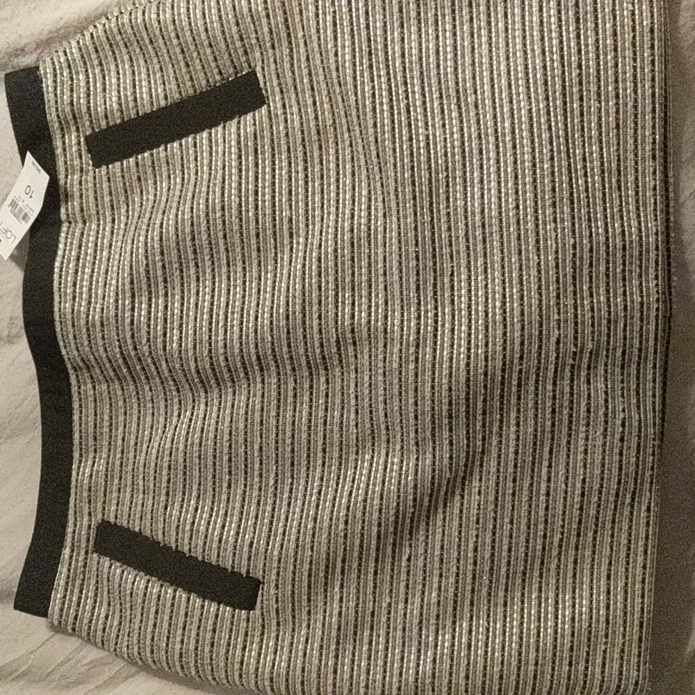 Loft skirt with pockets